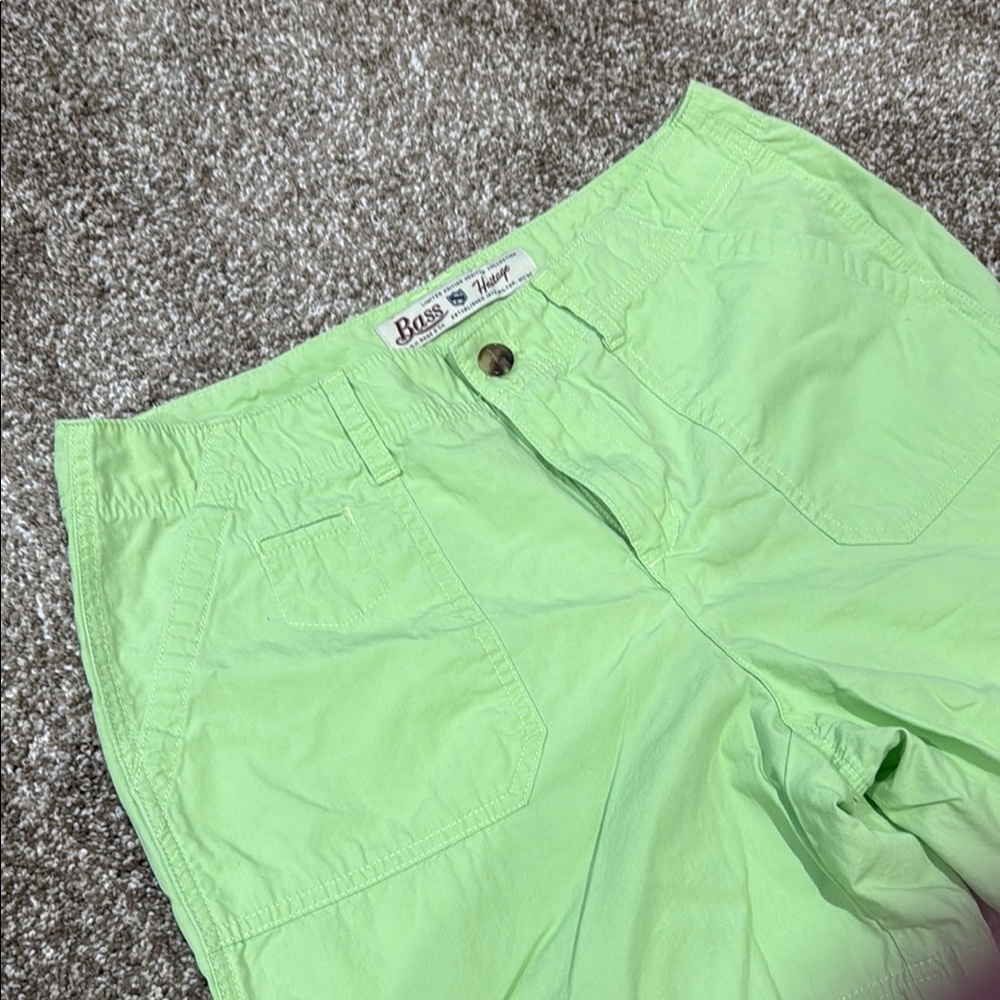 Like New Bright Green Women's Shorts - Picture 2 of 4